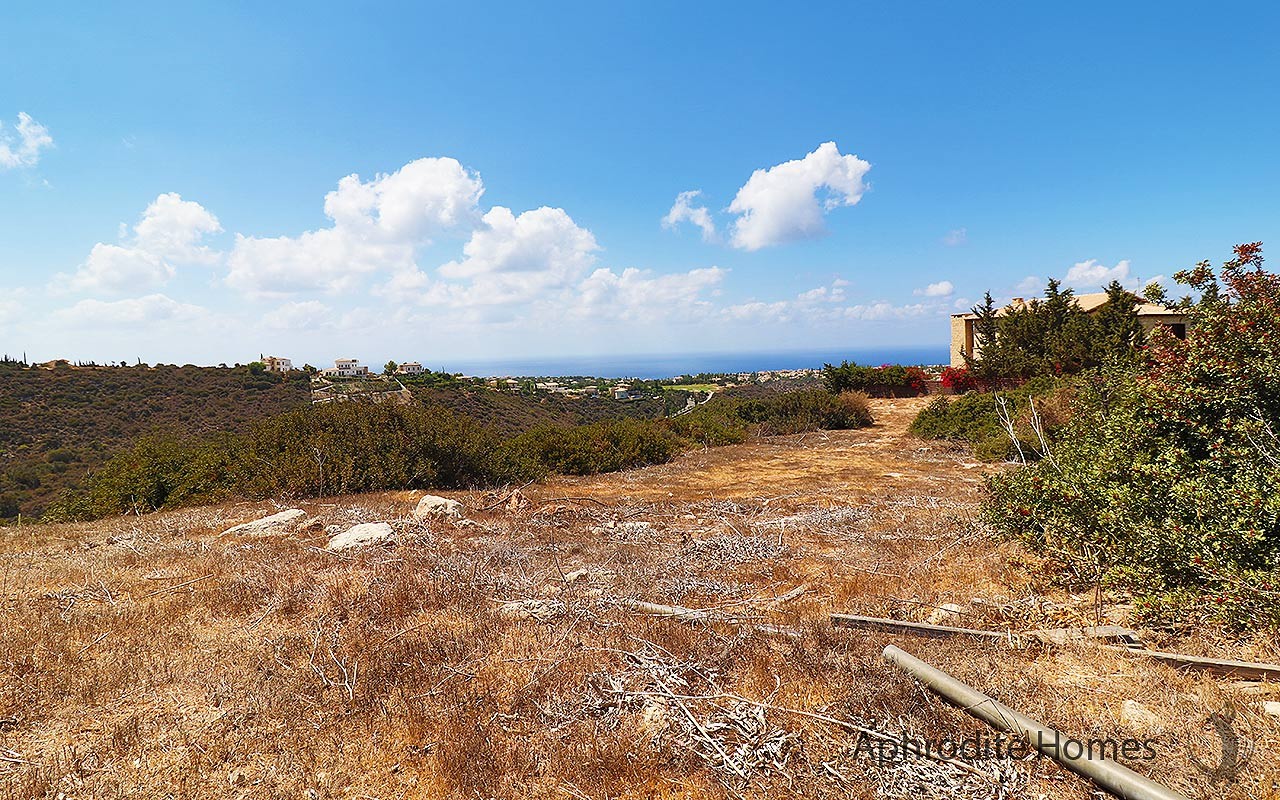 AH369V - Luxury Piece of Land