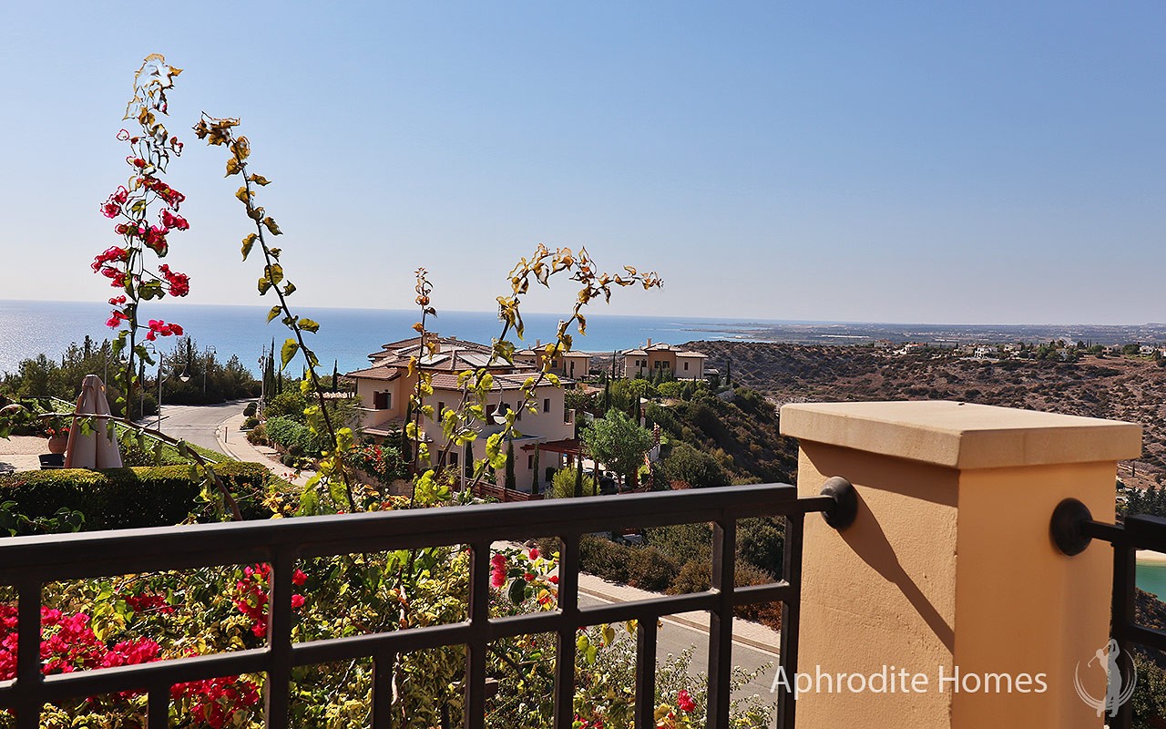 AH370P - 2-Bed Luxury Apartment