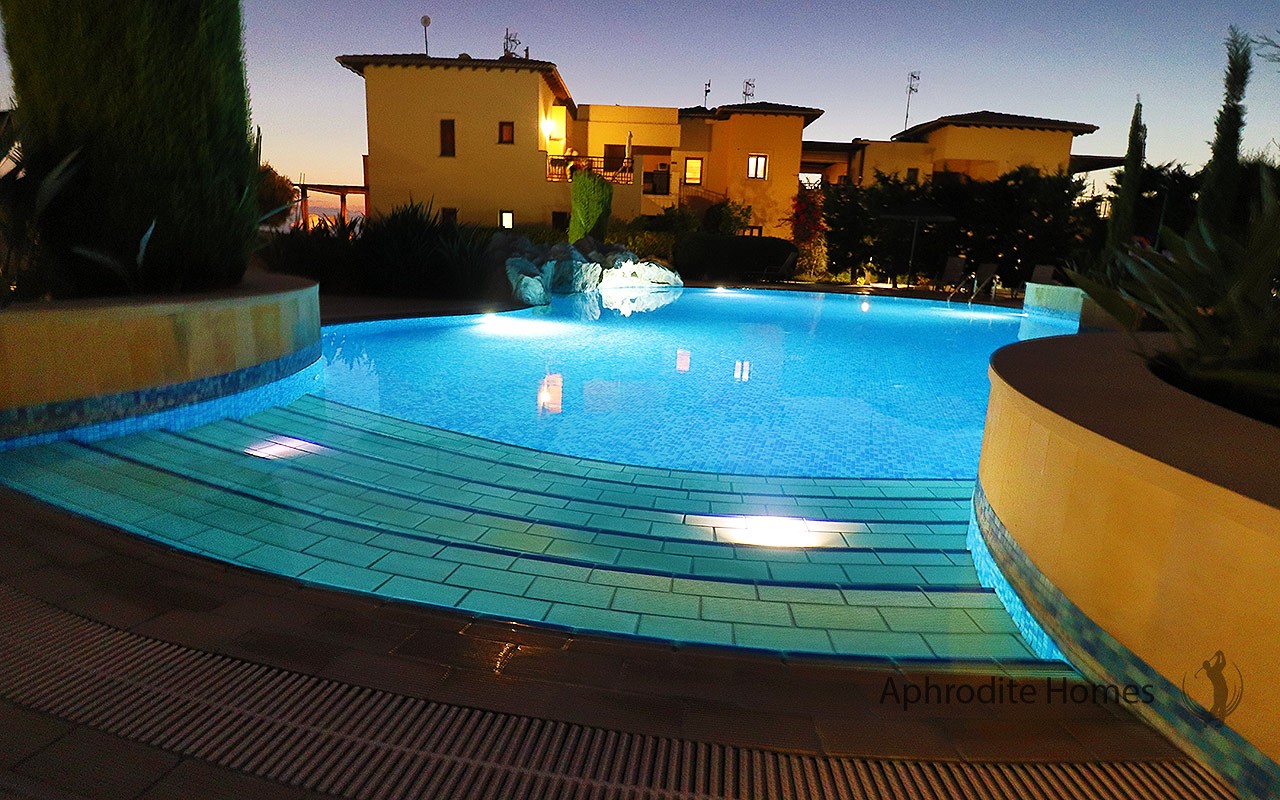 AH370P - 2-Bed Luxury Apartment
