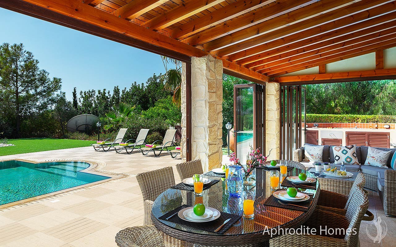 AH371V - 3-Bed Luxury Detached Villa