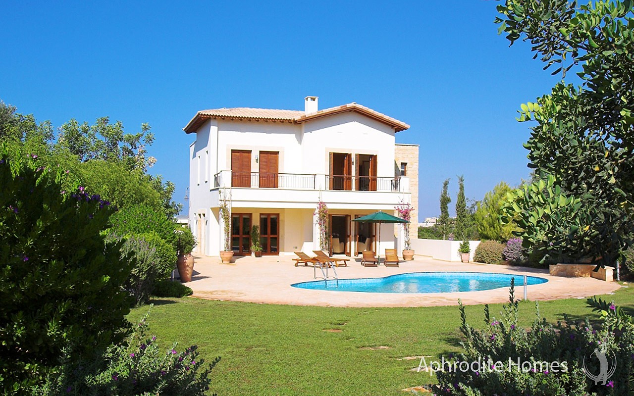 AH175V - 4-Bed Luxury Detached Villa