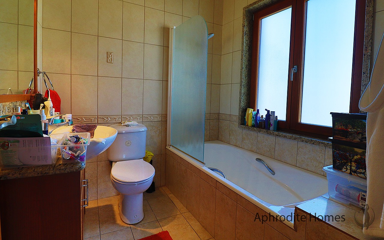 AH390V - 3-Bed Luxury Detached Villa