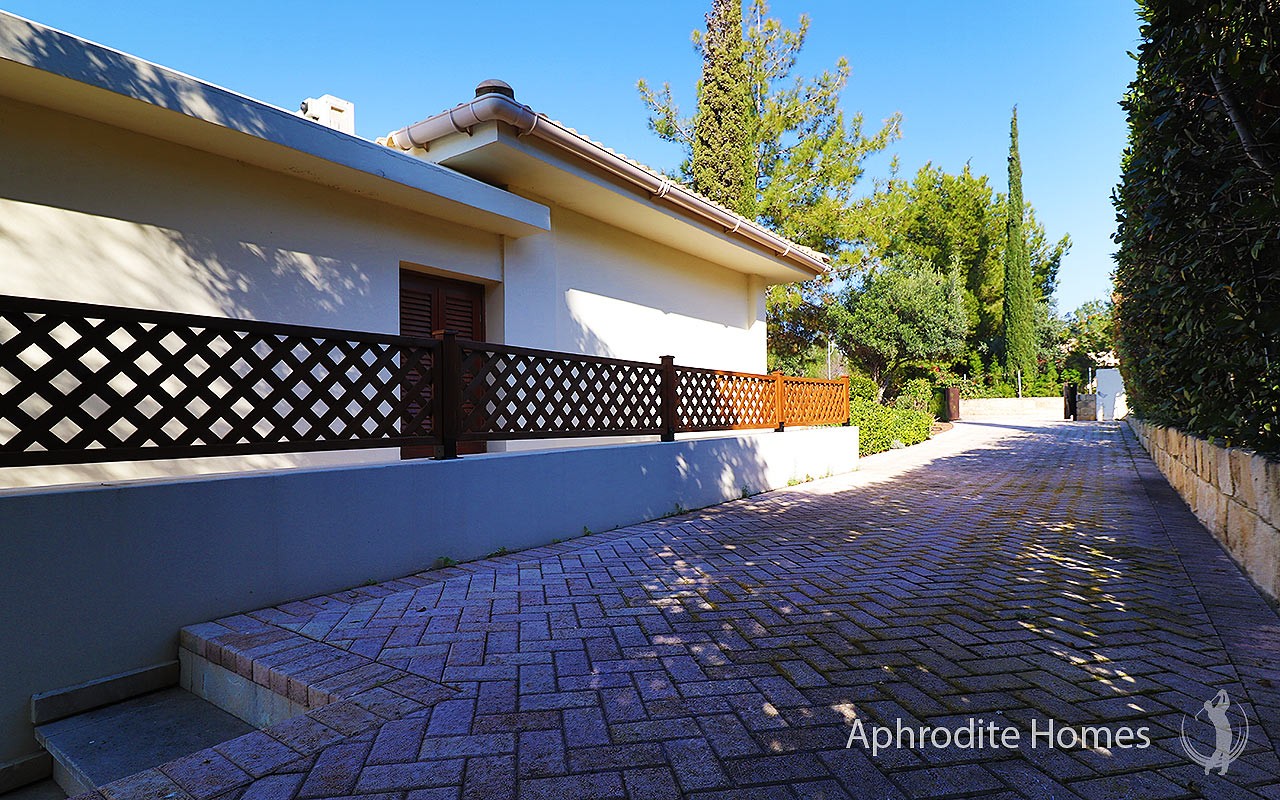 AH391V - 2/3-bed Luxury Detached Villa