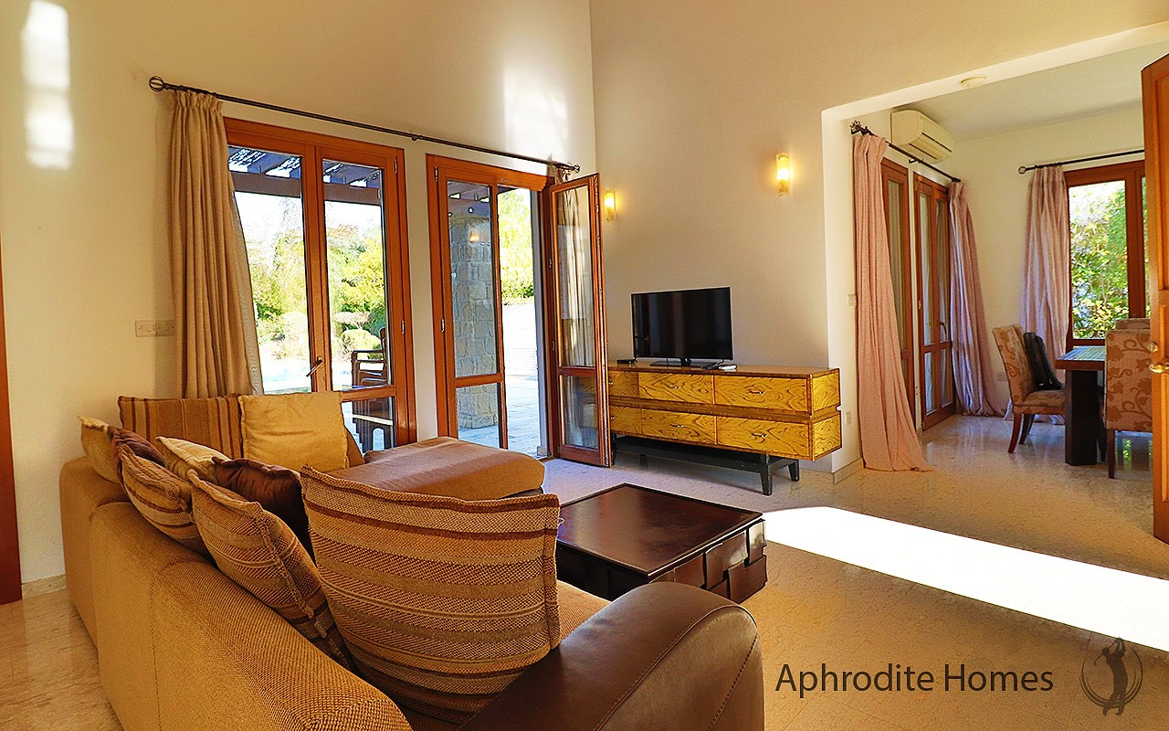 AH393V - 3/4-Beds Luxury Detached Villa