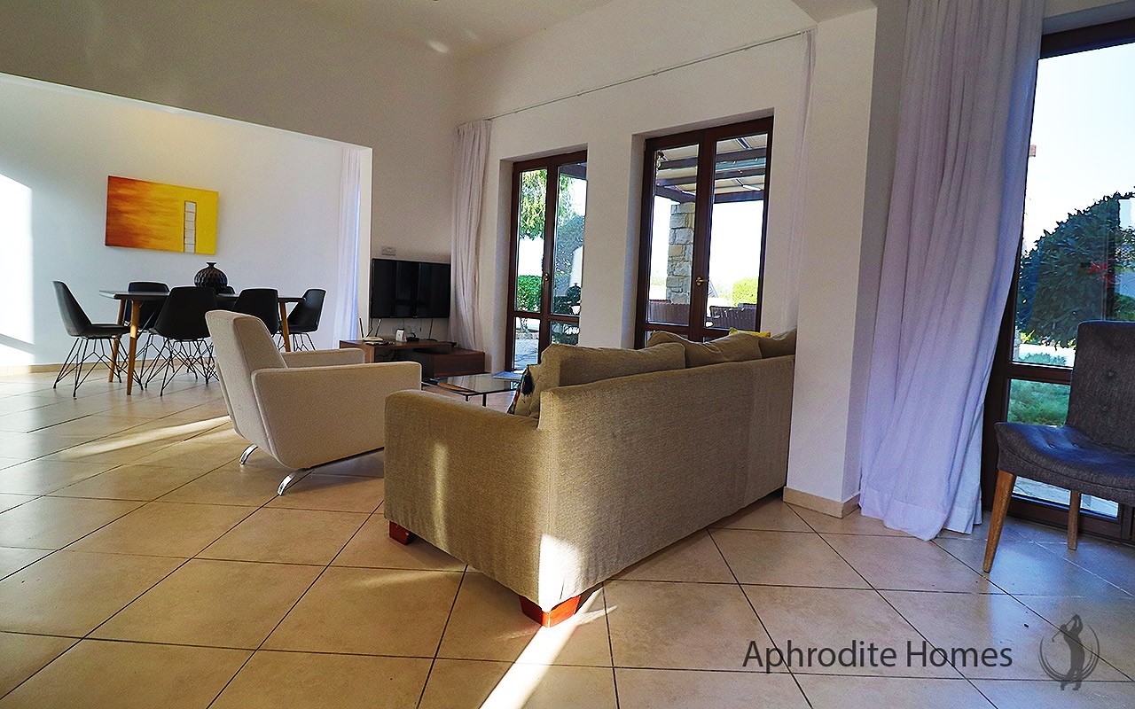 AH395V - 3-Bed Luxury Detached Villa