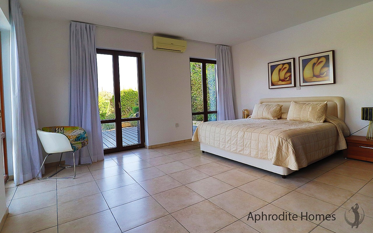 AH395V - 3-Bed Luxury Detached Villa