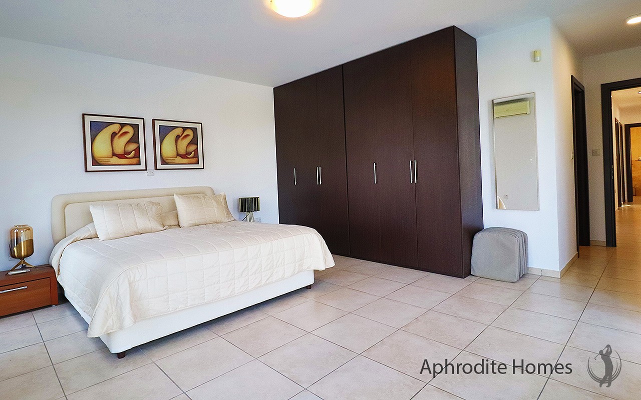 AH395V - 3-Bed Luxury Detached Villa
