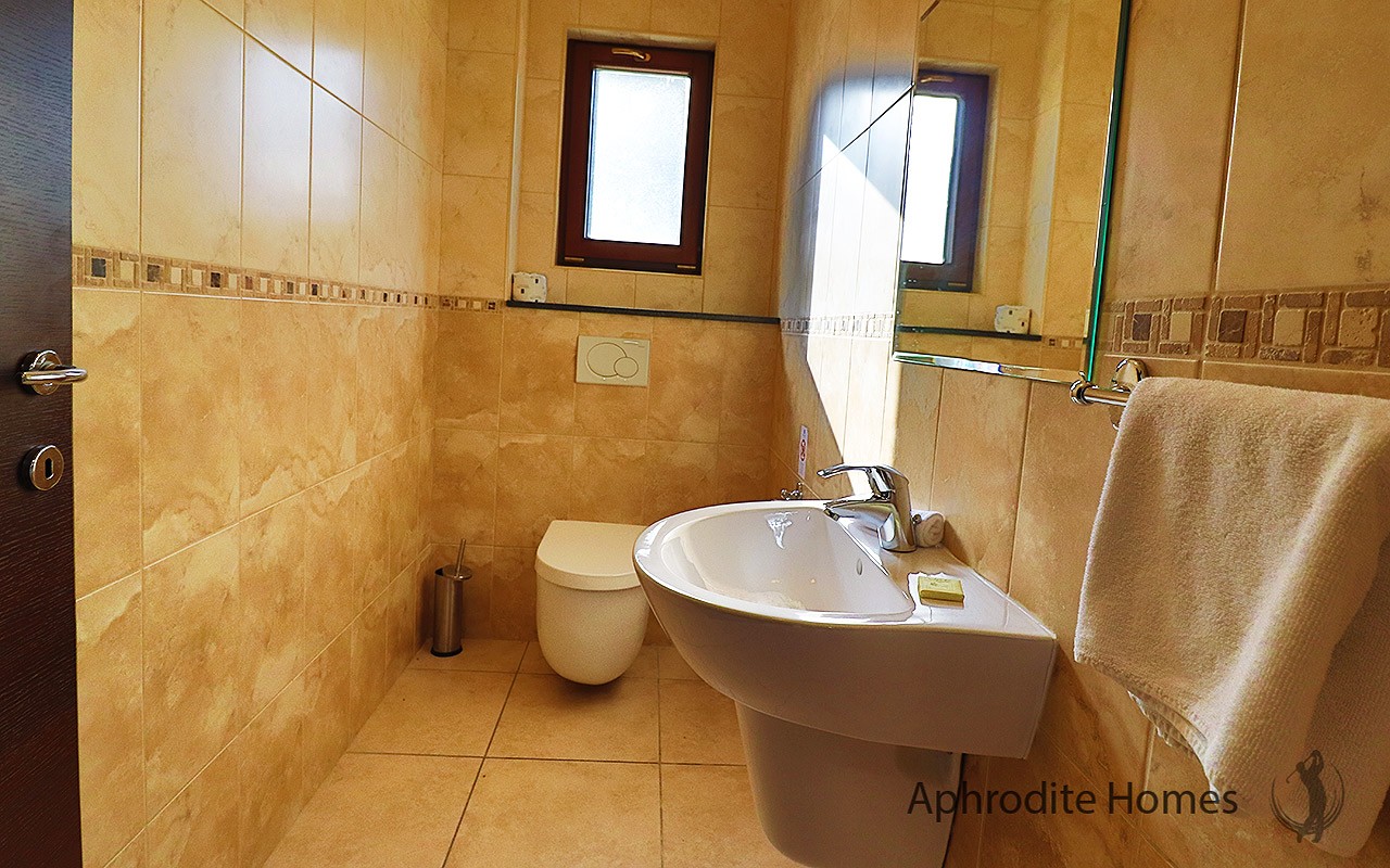 AH395V - 3-Bed Luxury Detached Villa