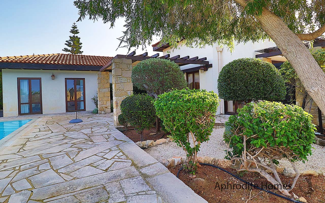 AH395V - 3-Bed Luxury Detached Villa