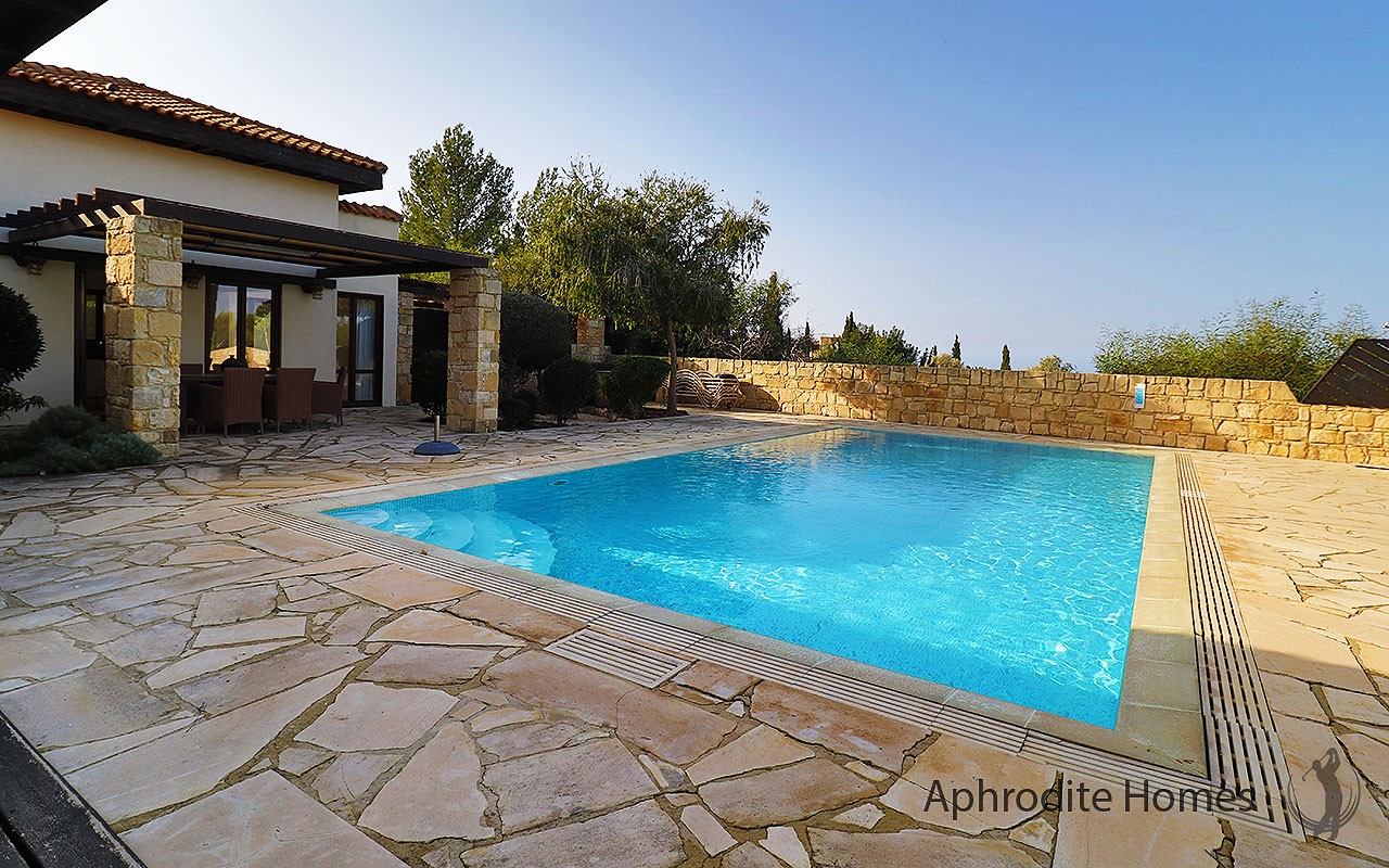 AH395V - 3-Bed Luxury Detached Villa