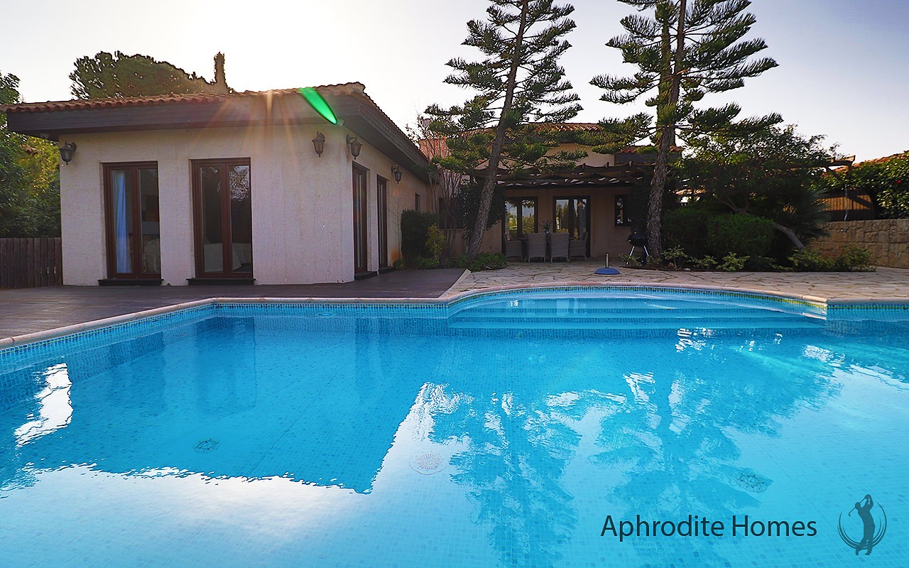 AH396V 3-Bed Luxury Detached Villa