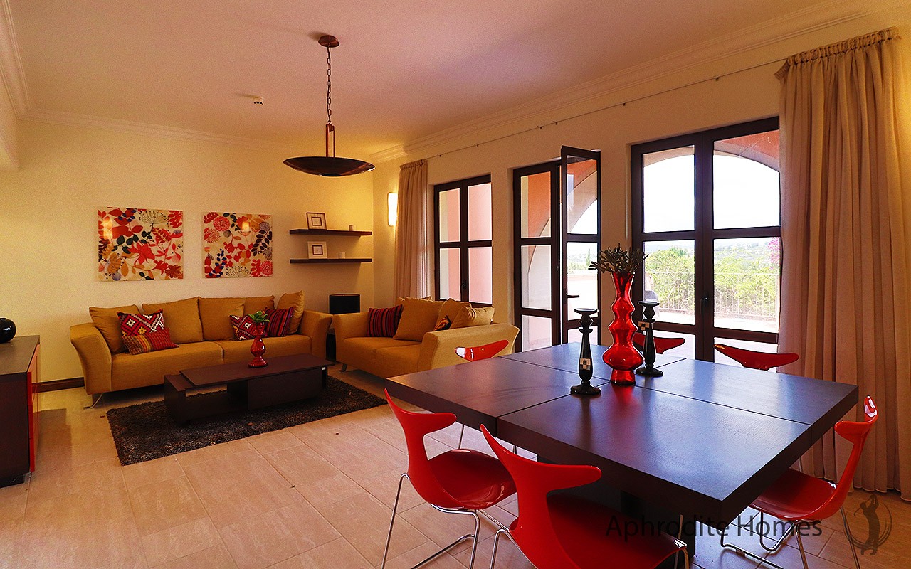 AH398P - 2-Bed Luxury Apartment