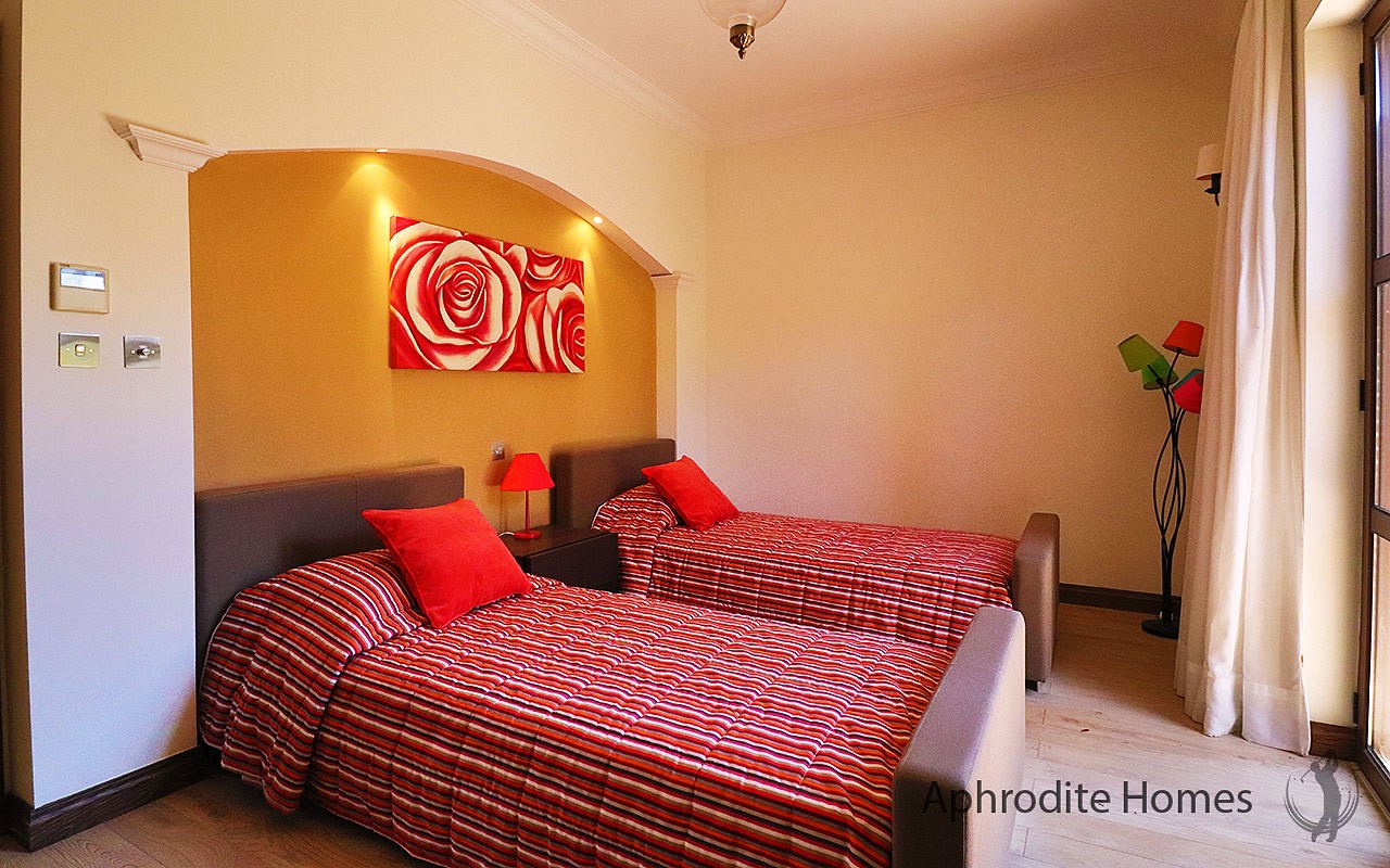 AH398P - 2-Bed Luxury Apartment