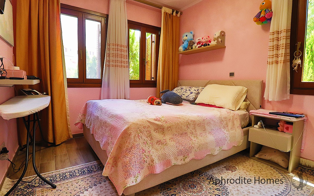 AH400P - 3-Bed Luxury Apartment