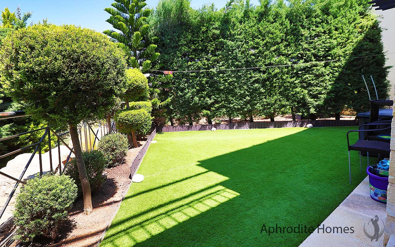 AH400P - 3-Bed Luxury Apartment