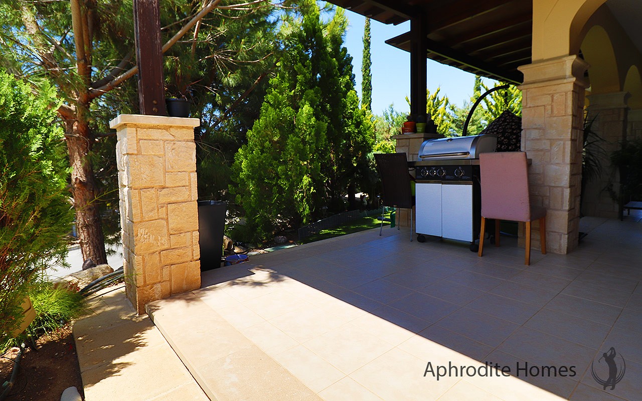 AH400P - 3-Bed Luxury Apartment