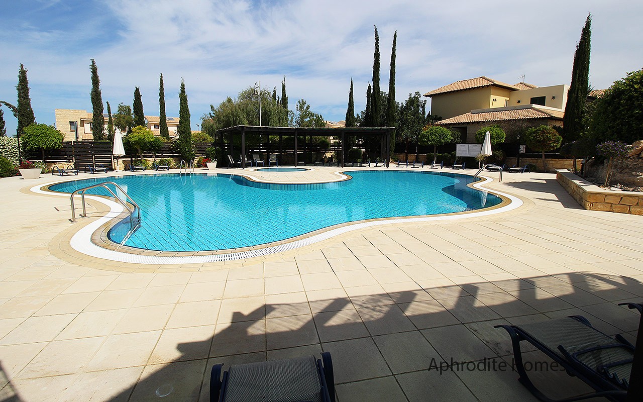 AH413P - 2-Bed Luxury Townhouse