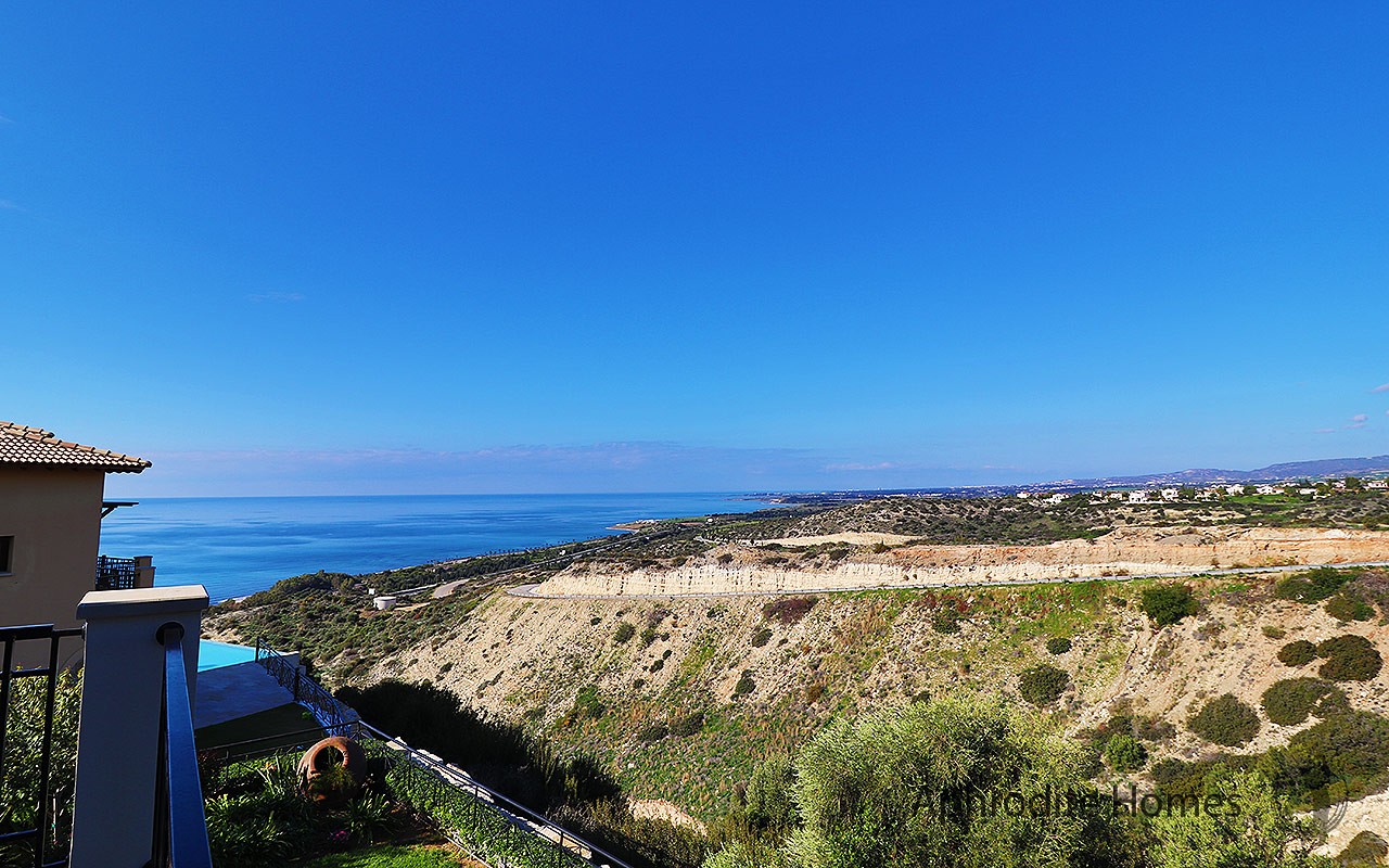 AH416P - 2-Bed Luxury Apartment