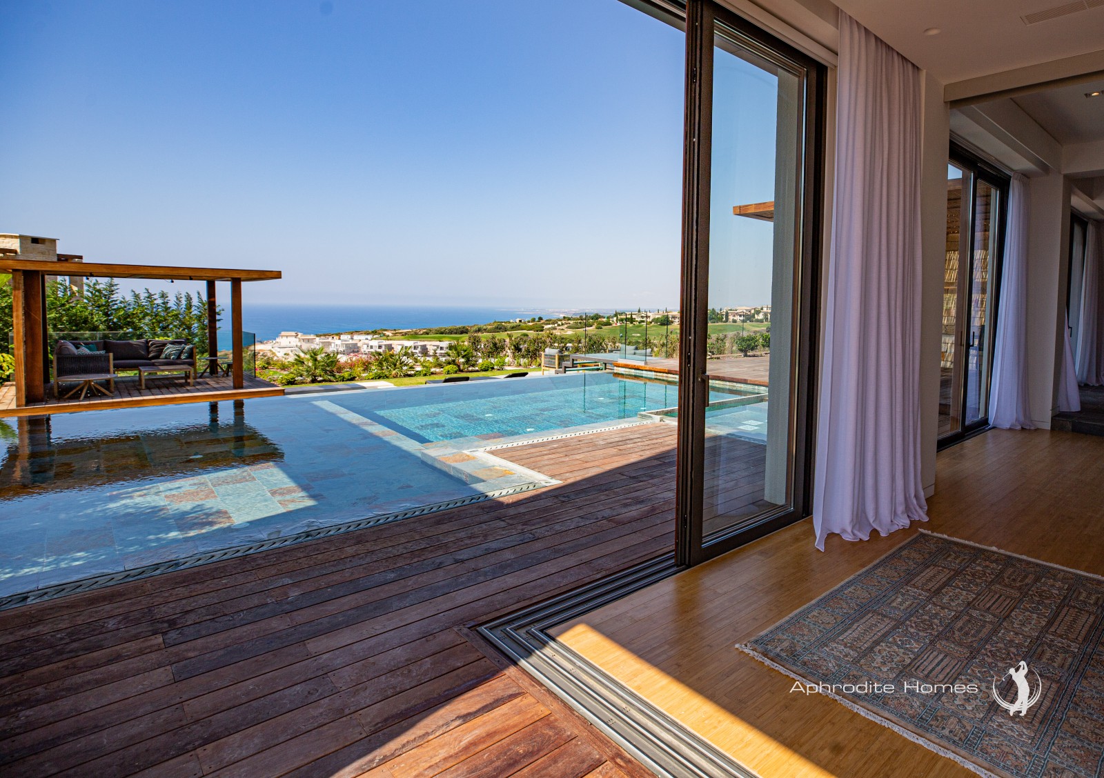 Villa For Sale  in  Aphrodite Hills