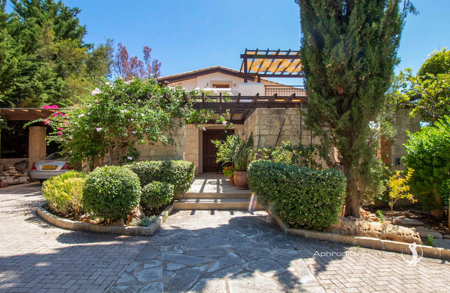 Villa For Sale  in  Aphrodite Hills