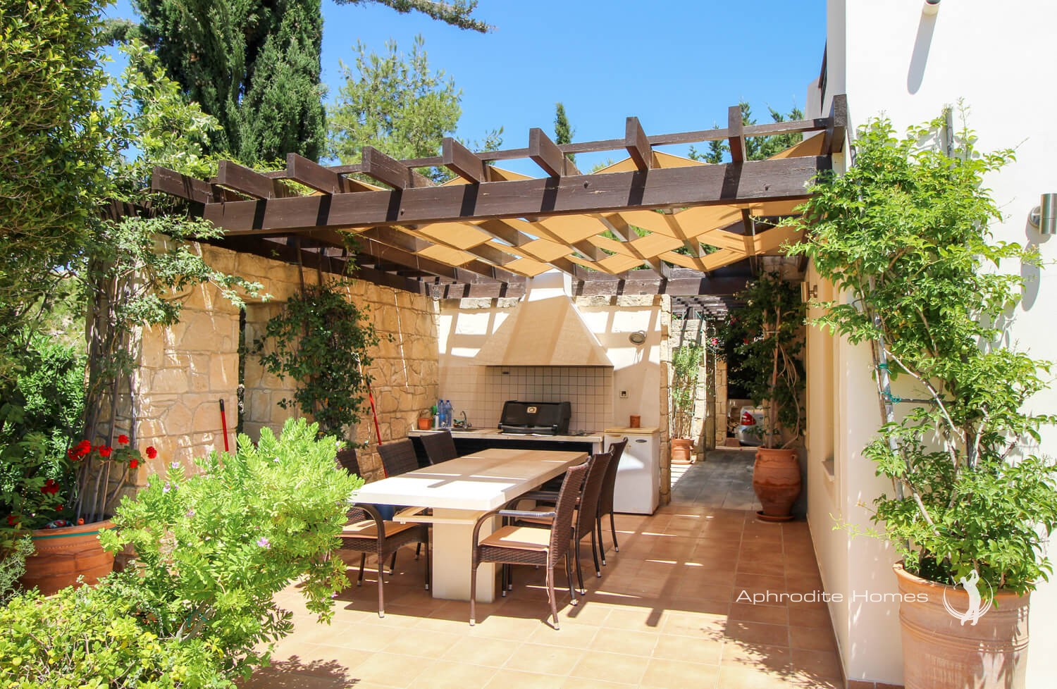 Villa For Sale  in  Aphrodite Hills