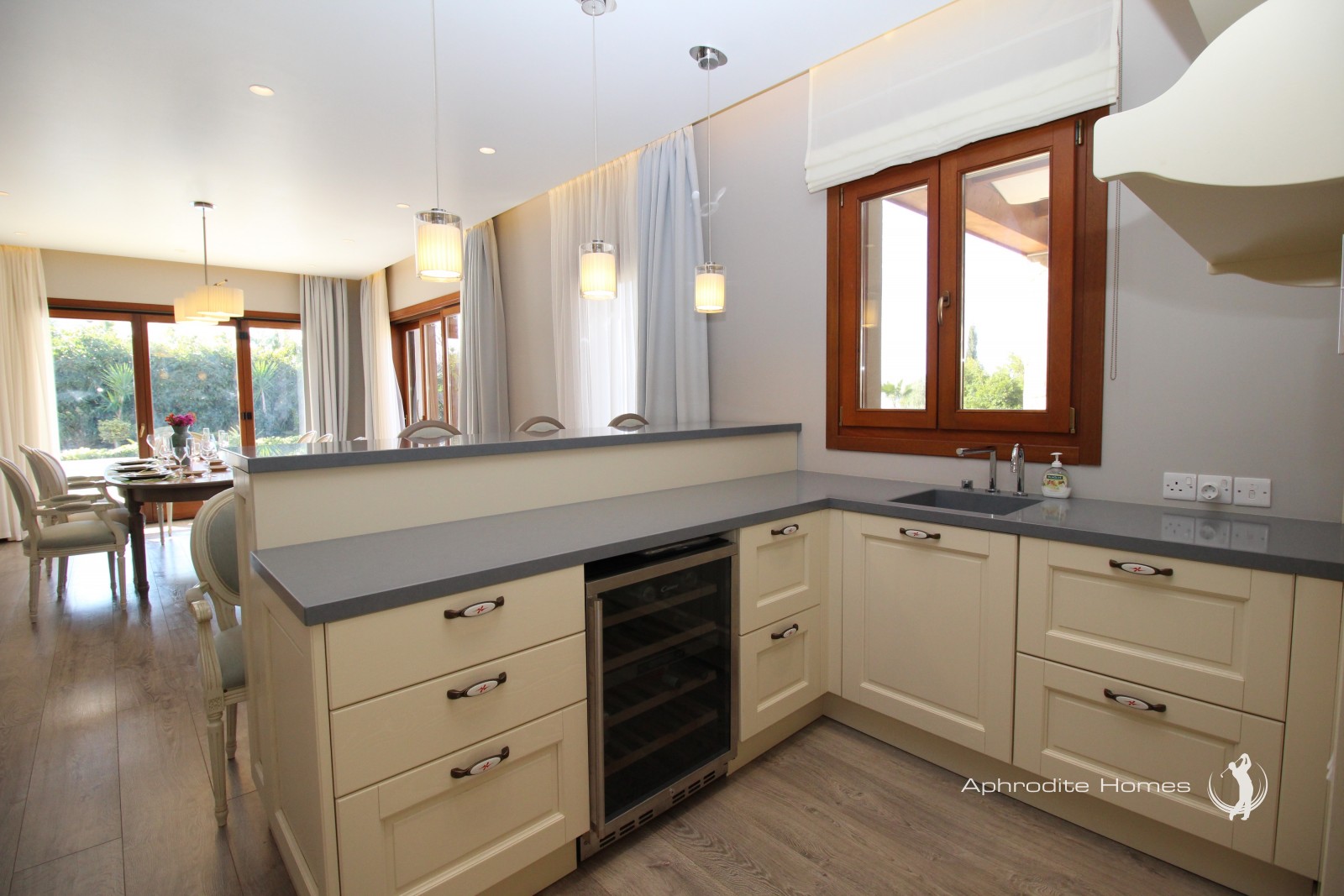 Villa For Sale  in  Aphrodite Hills