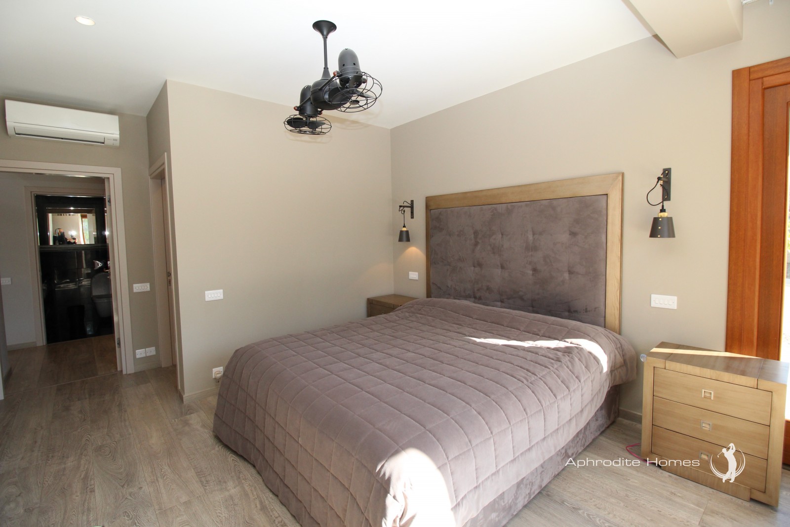 Villa For Sale  in  Aphrodite Hills