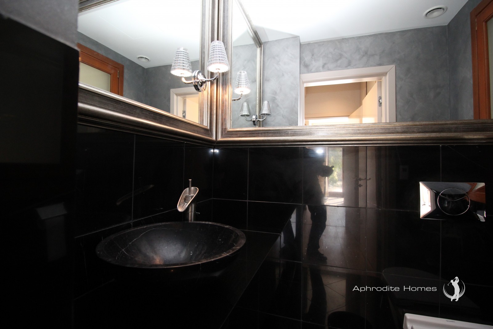 Villa For Sale  in  Aphrodite Hills