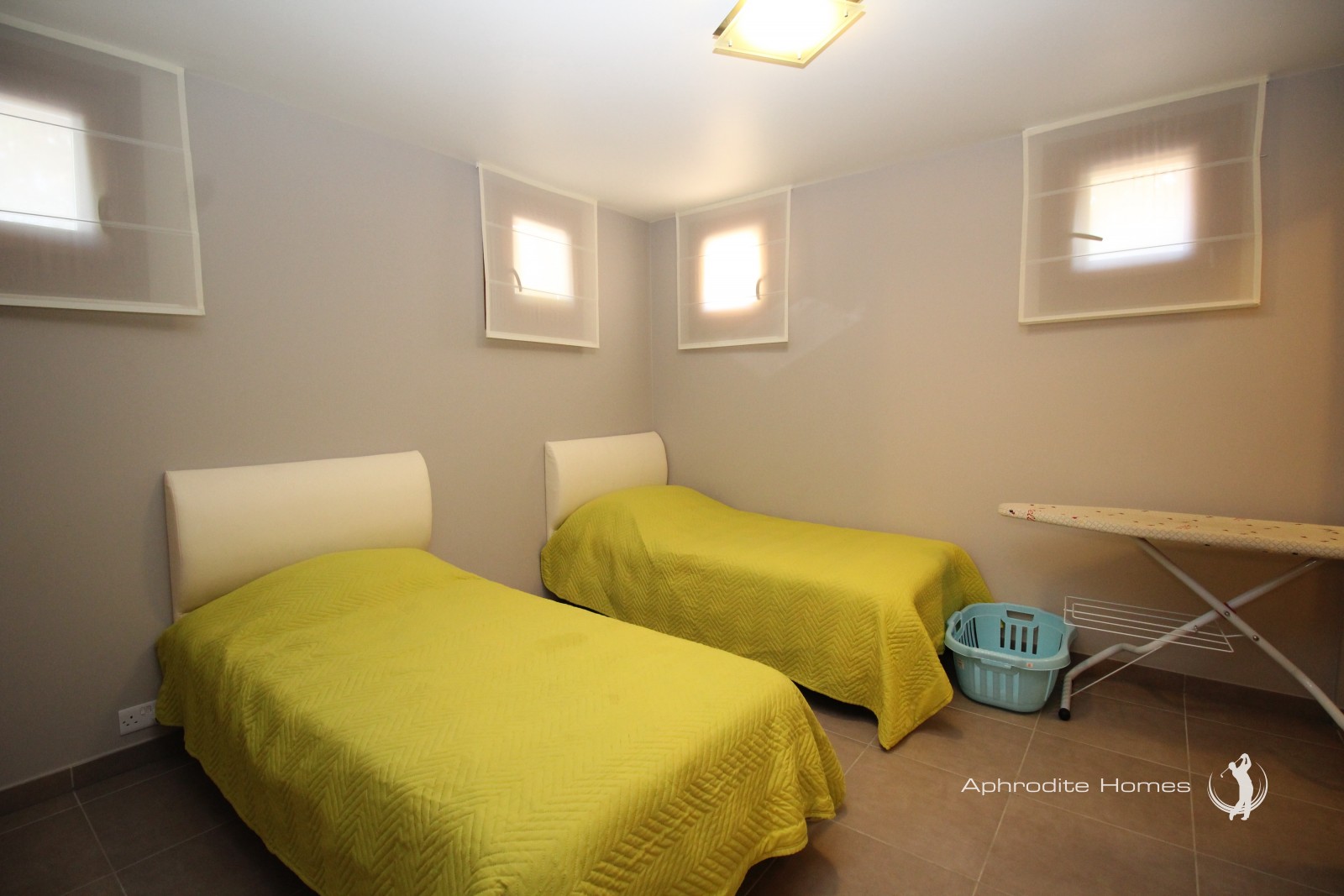 Villa For Sale  in  Aphrodite Hills