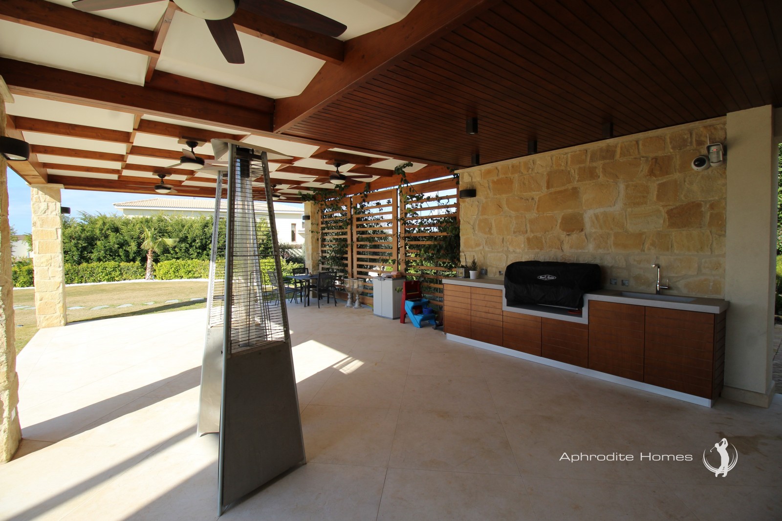 Villa For Sale  in  Aphrodite Hills