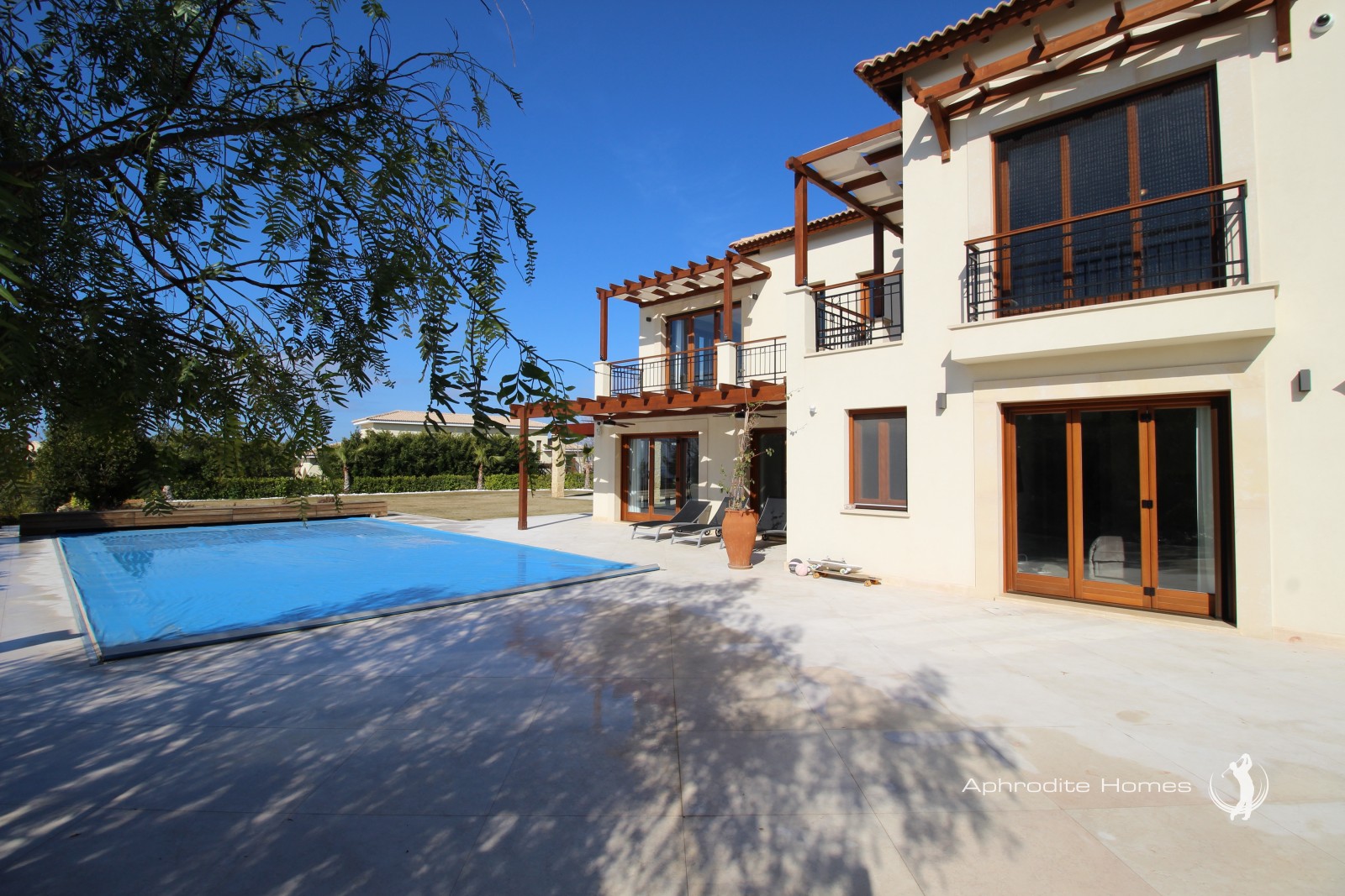 Villa For Sale  in  Aphrodite Hills