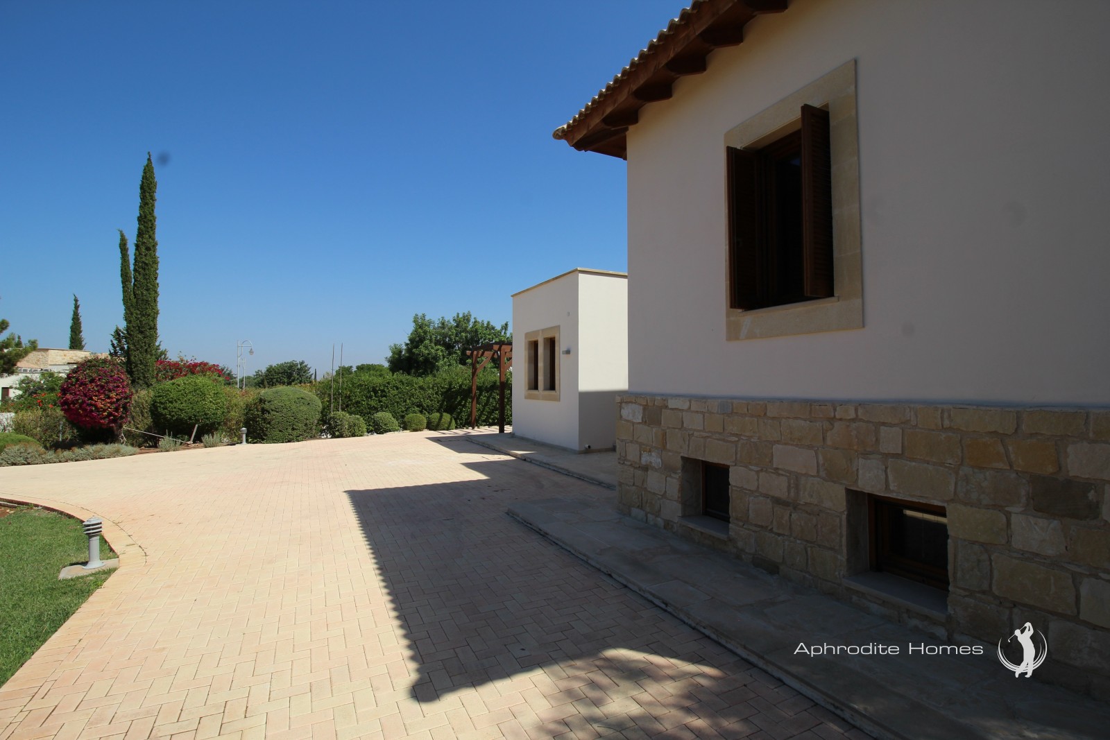 Villa For Sale  in  Aphrodite Hills