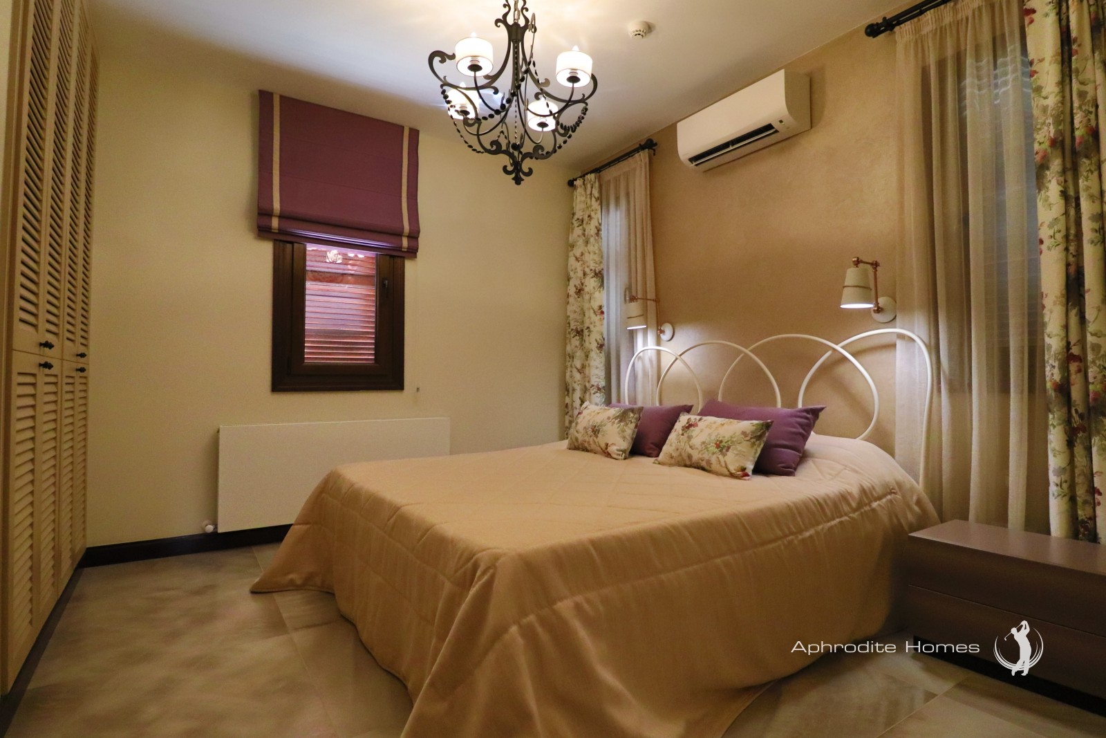 Villa For Sale  in  Aphrodite Hills