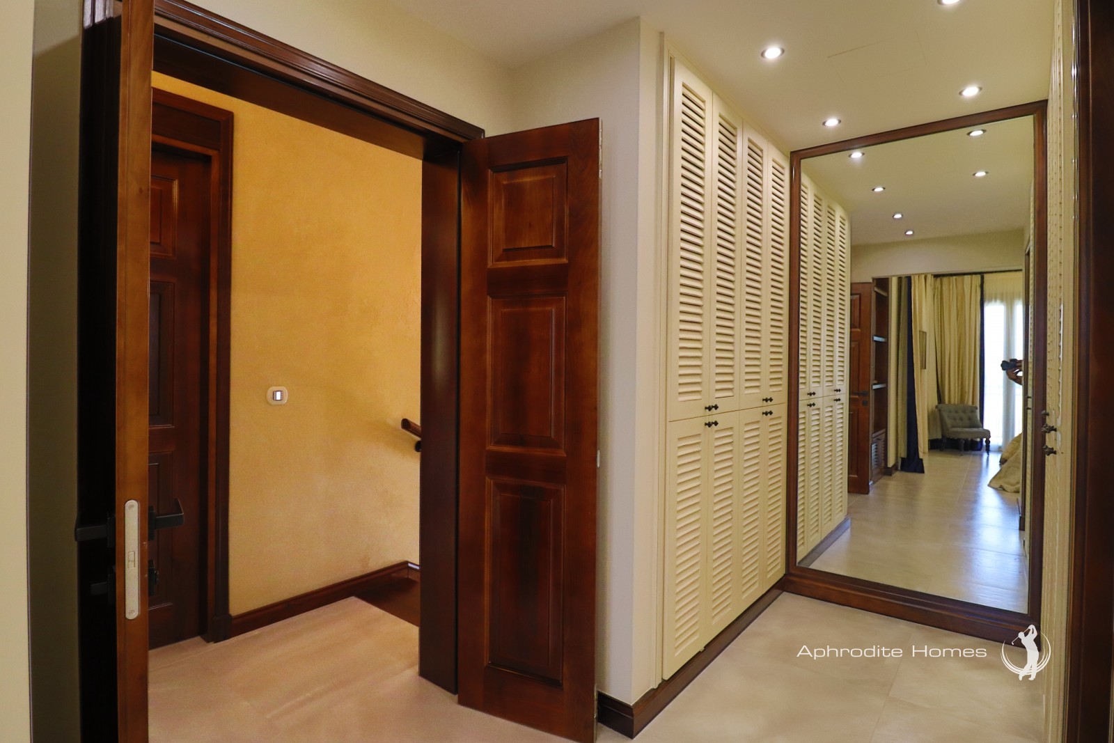 Villa For Sale  in  Aphrodite Hills