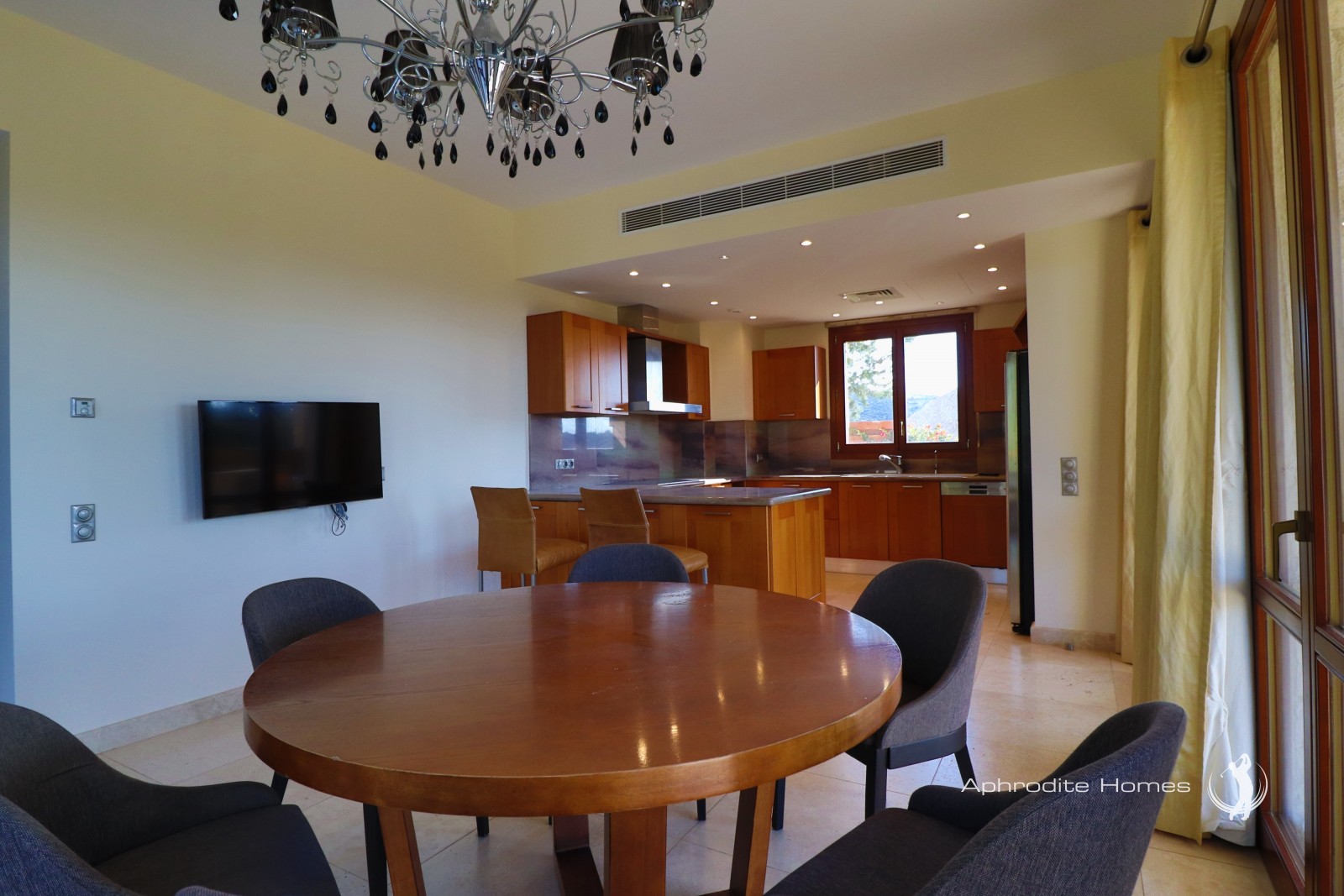 Villa For Sale  in  Aphrodite Hills