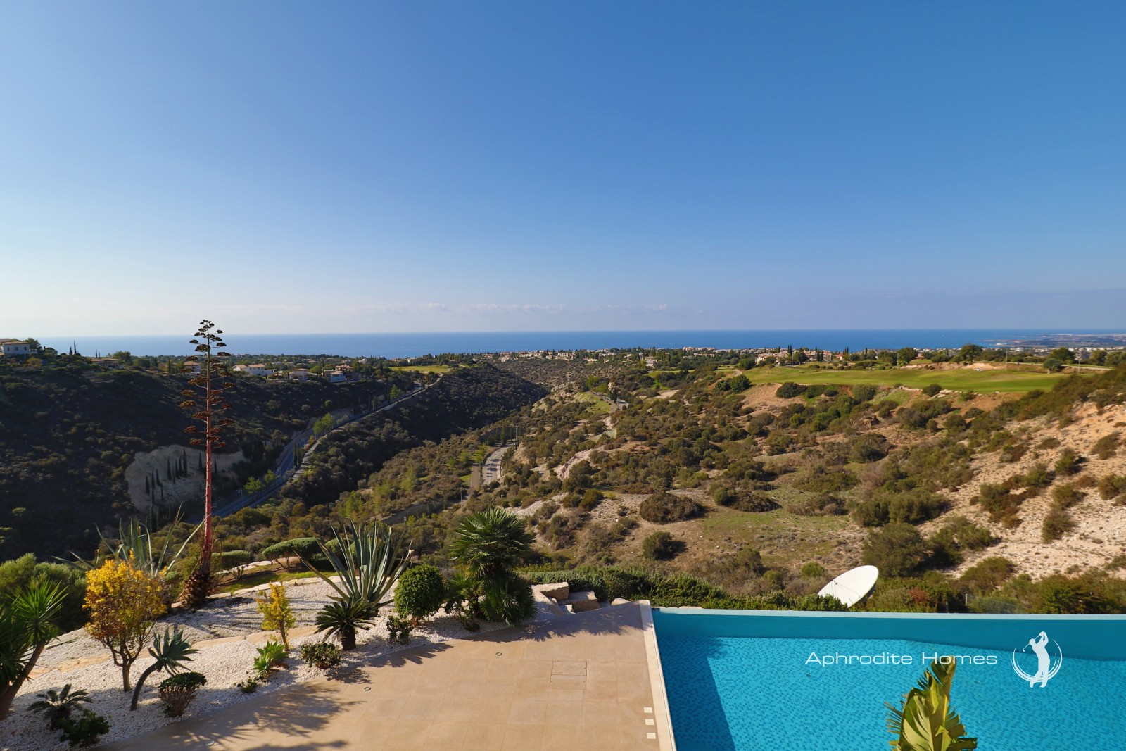 Villa For Sale  in  Aphrodite Hills