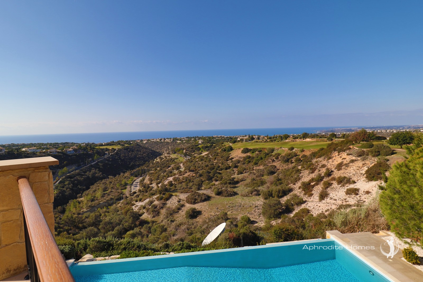 Villa For Sale  in  Aphrodite Hills