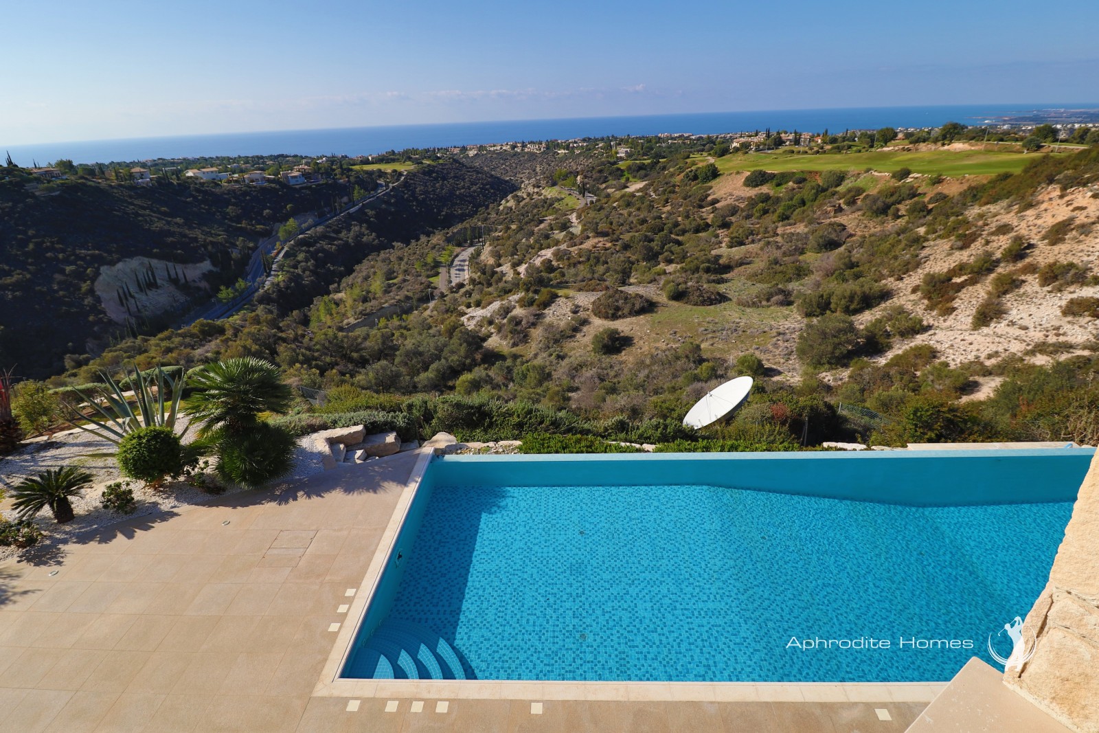 Villa For Sale  in  Aphrodite Hills