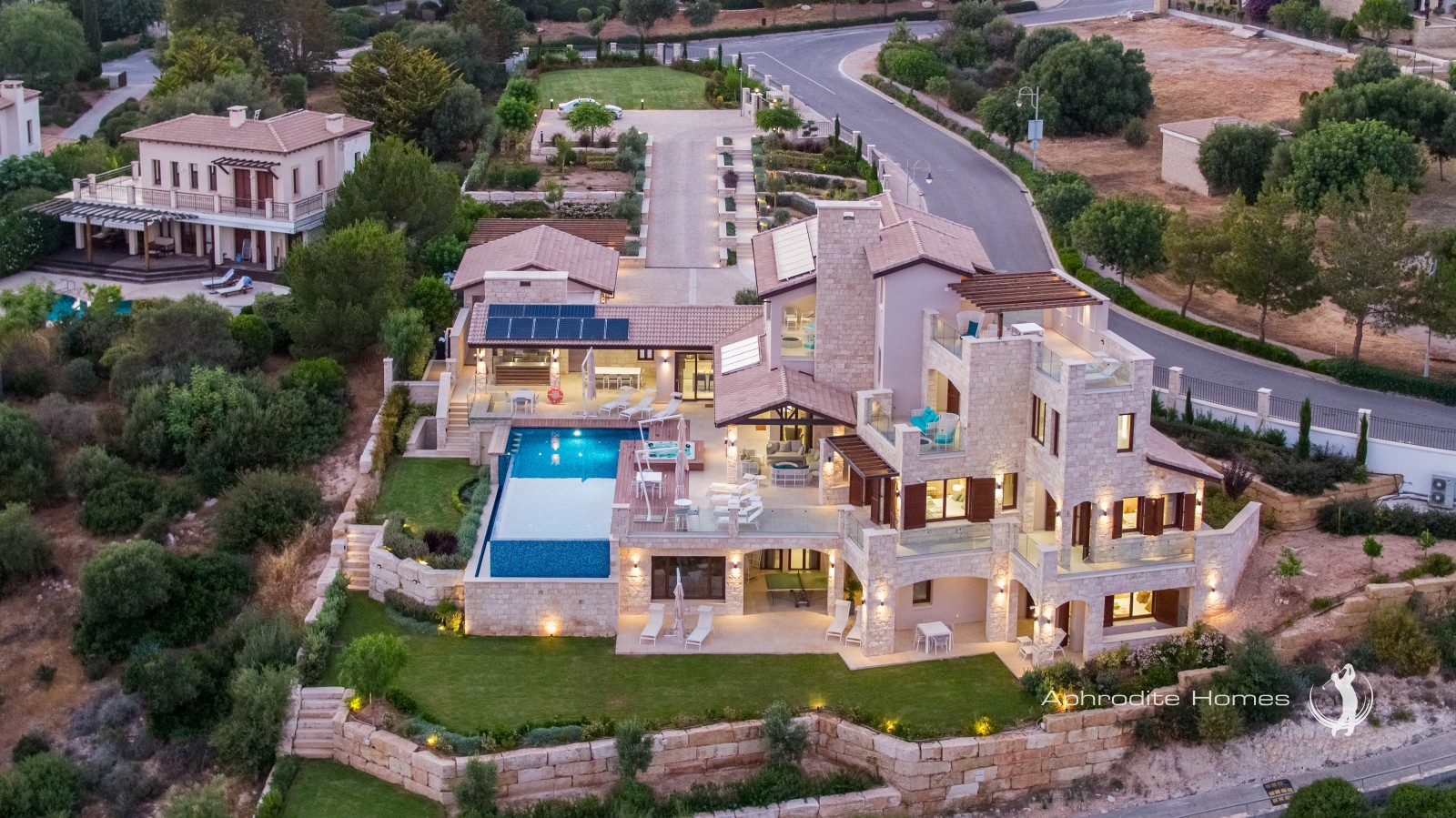Villa For Sale  in  Aphrodite Hills