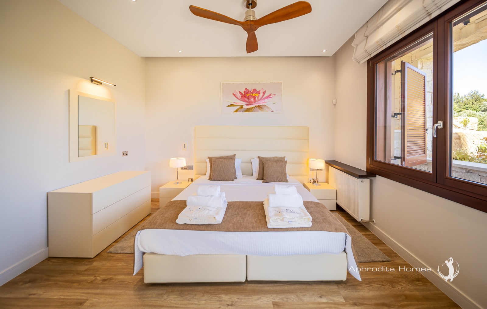 Villa For Sale  in  Aphrodite Hills