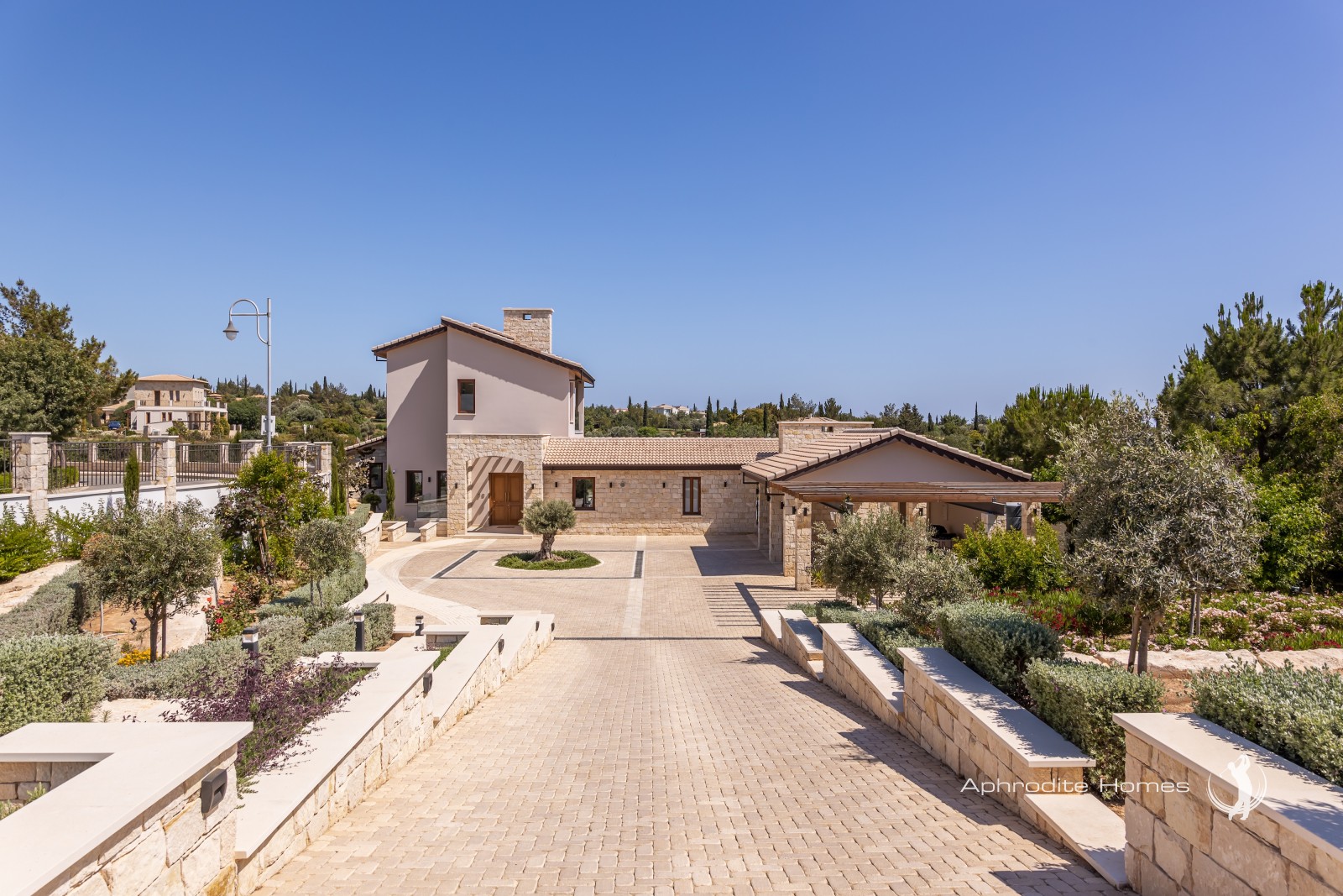 Villa For Sale  in  Aphrodite Hills