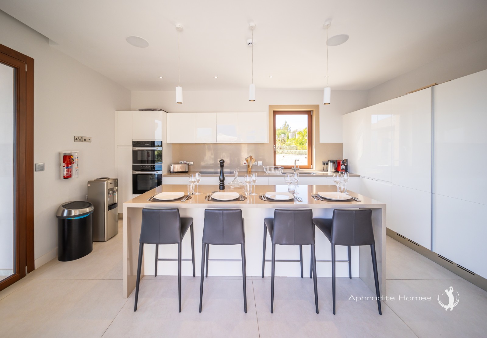 Villa For Sale  in  Aphrodite Hills