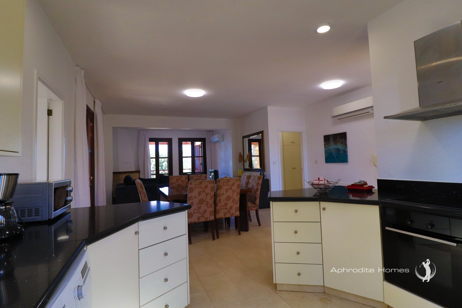 Villa For Sale  in  Aphrodite Hills