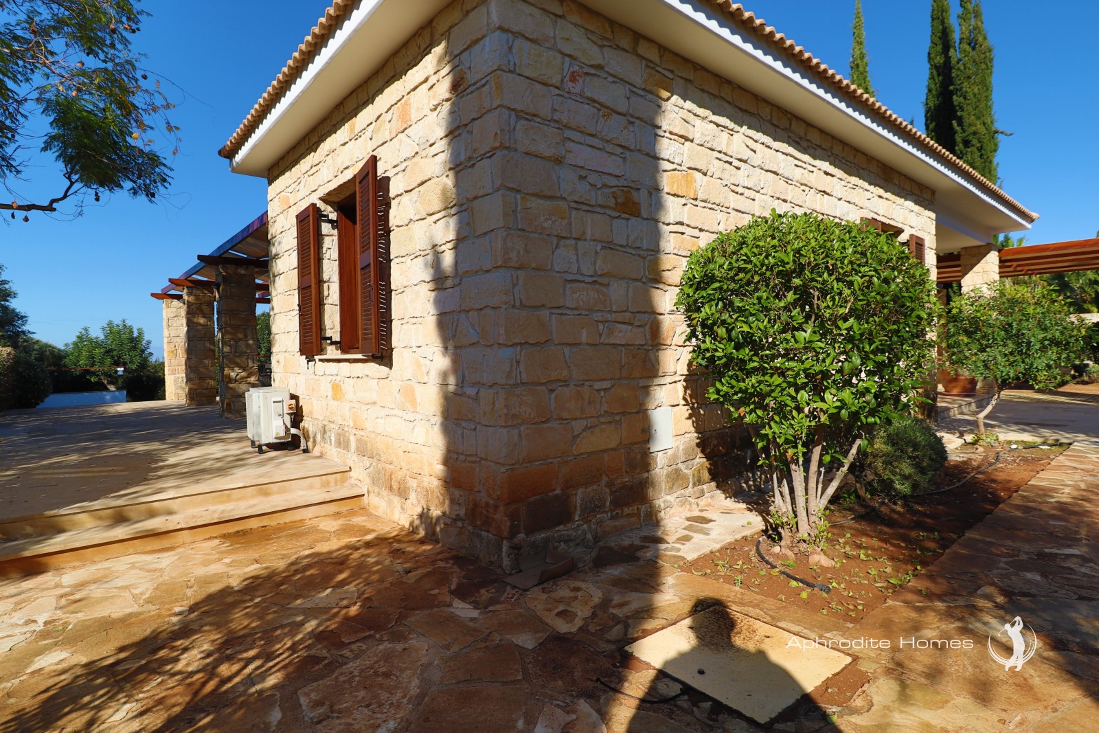 Villa For Sale  in  Aphrodite Hills