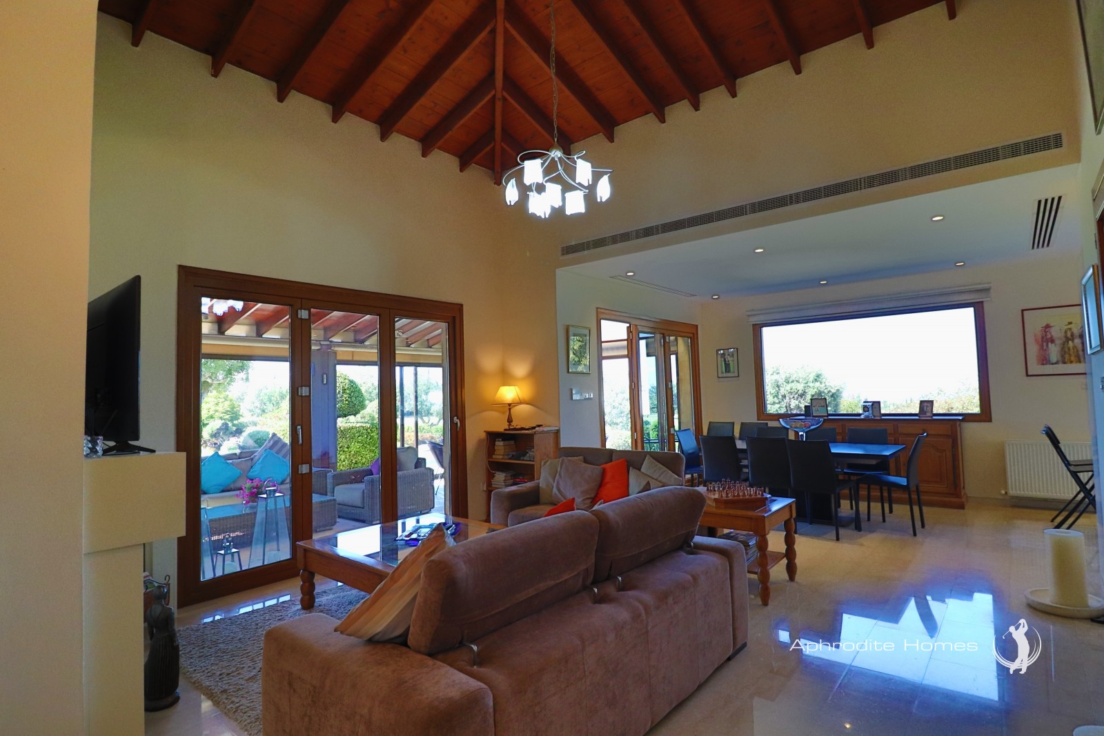 Villa For Sale  in  Aphrodite Hills