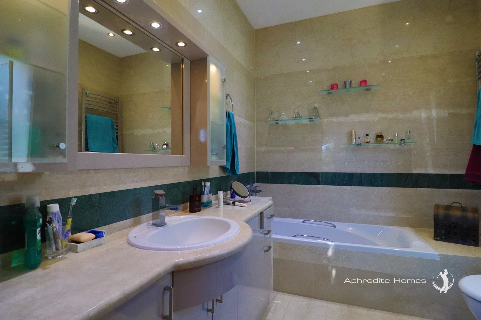 Villa For Sale  in  Aphrodite Hills