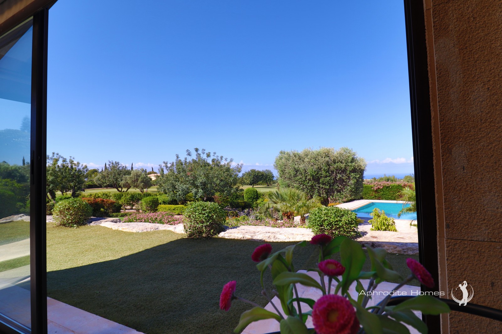 Villa For Sale  in  Aphrodite Hills