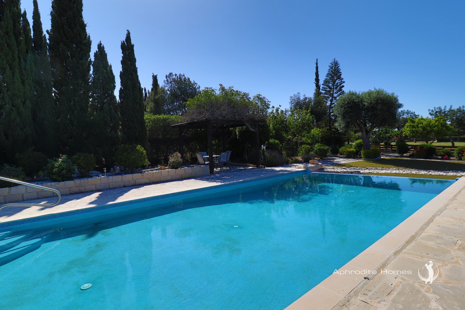 Villa For Sale  in  Aphrodite Hills