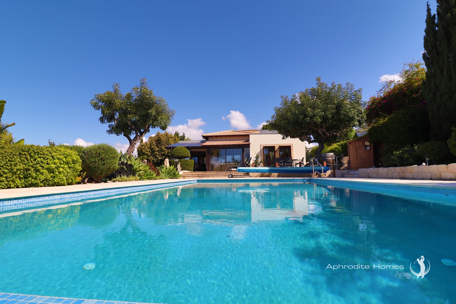 Villa For Sale  in  Aphrodite Hills