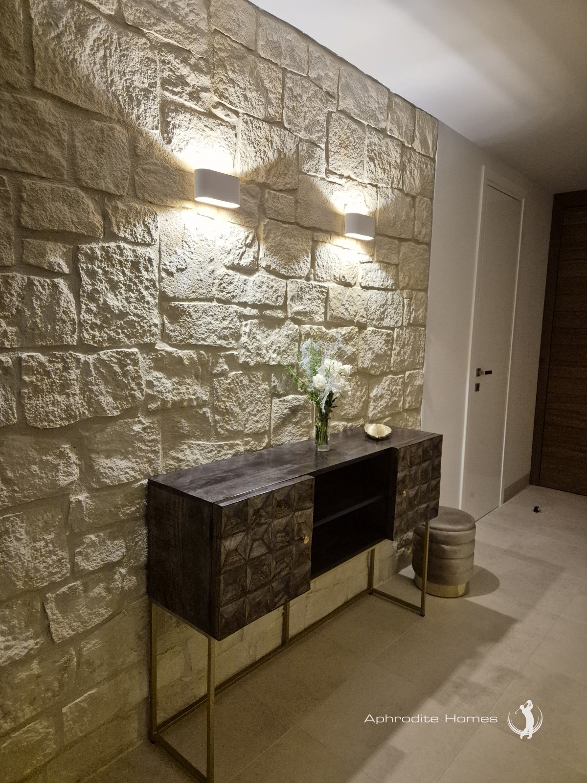 Villa For Sale  in  Aphrodite Hills